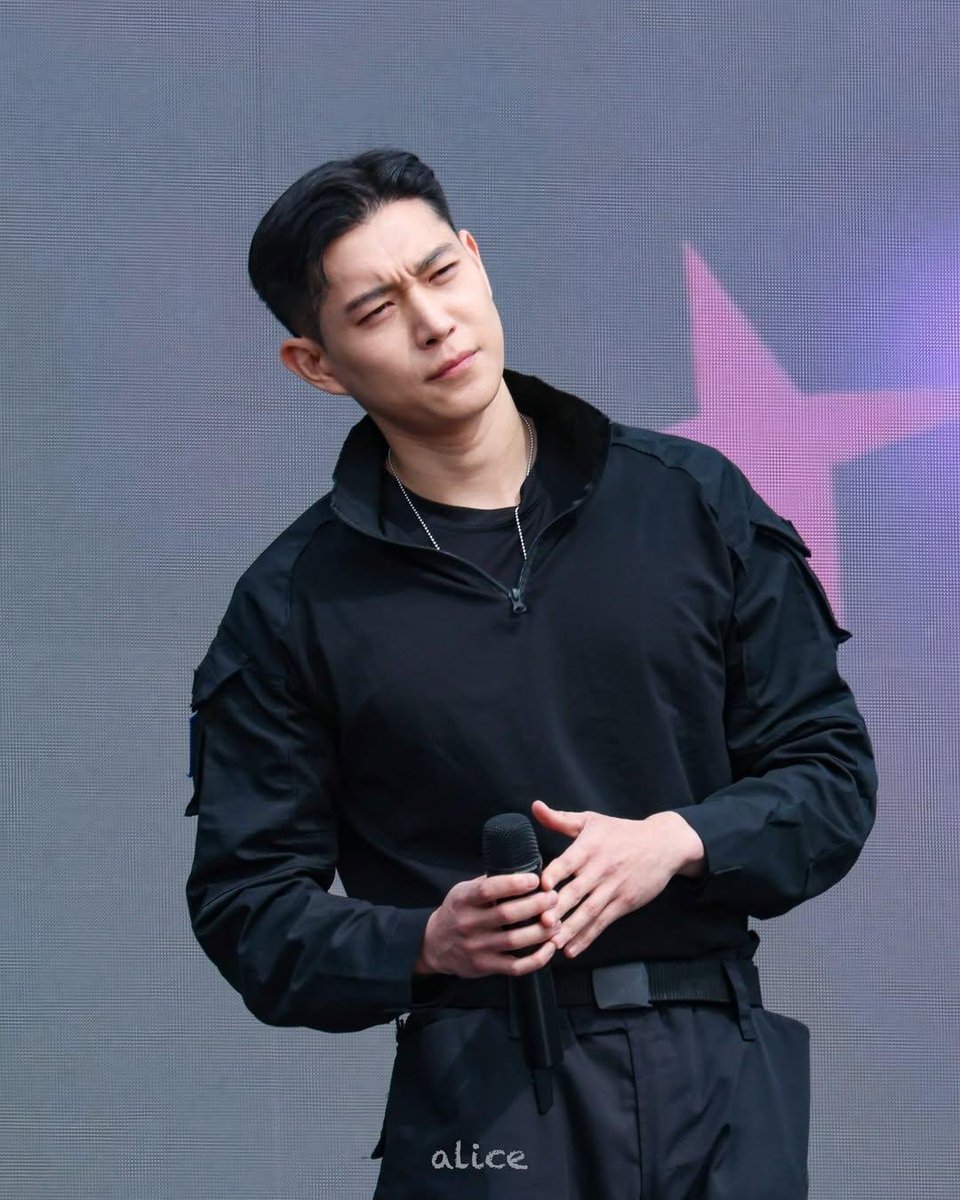 JJaeyumixx's tweet photo. #KimYoungDae Ground Forces Festival Oct 2026 HD Photos

c: aliceyanzen threads https://t.co/iXEz9887Na