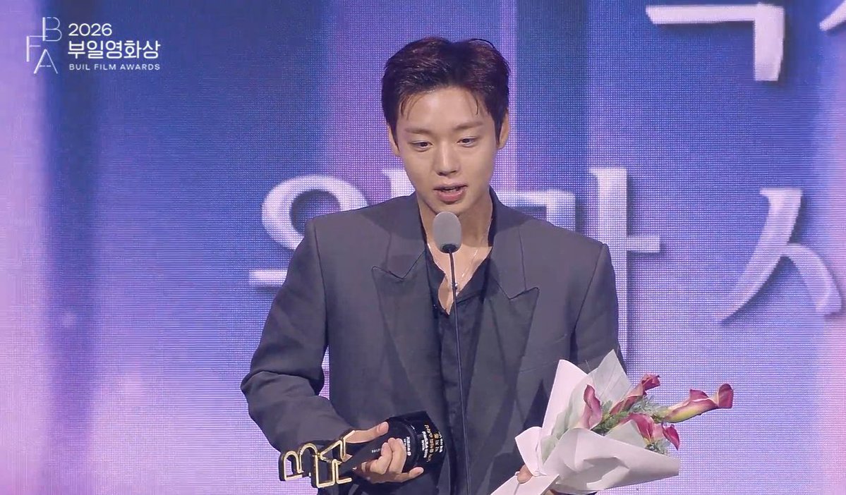 yeongoigu's tweet photo. Congratulations Park Jihoon for winning Star of the Year Award in Buil Film Awards 2026👏👏👏👏👏

#박지훈부일스타상축하해 https://t.co/TF8ZfVUUYo