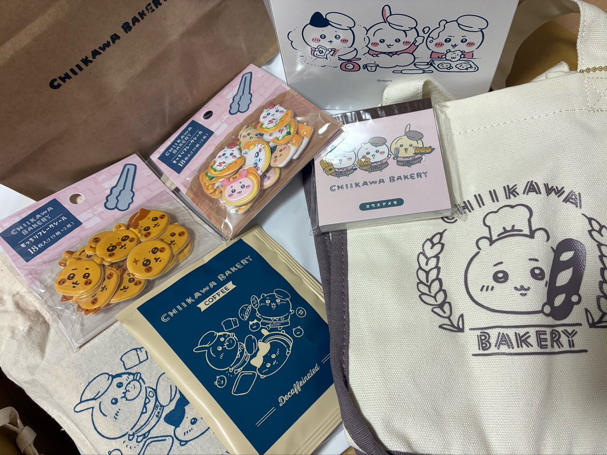 87_usg_'s tweet photo. ちいかわベーカリーOKINAWA🍞🌿 https://t.co/dIHCh278KY