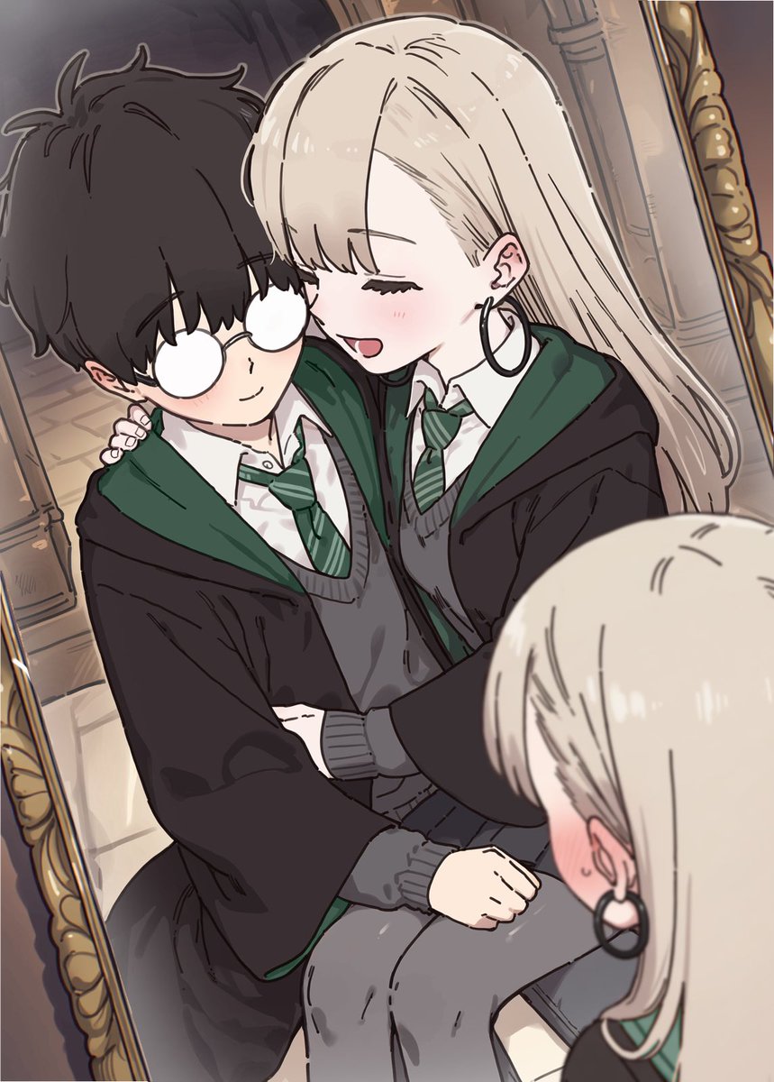 UmexXx893's tweet photo. みぞの鏡で自分の願望を見てしまったマルフォイ

でも本人は気づいてないけど願いはポッターと仲良くなることだけじゃないんだよね
鏡の中のように自分の好意に正直になれることも自分の欲しいものなんだよね https://t.co/XqNKhO8c7K