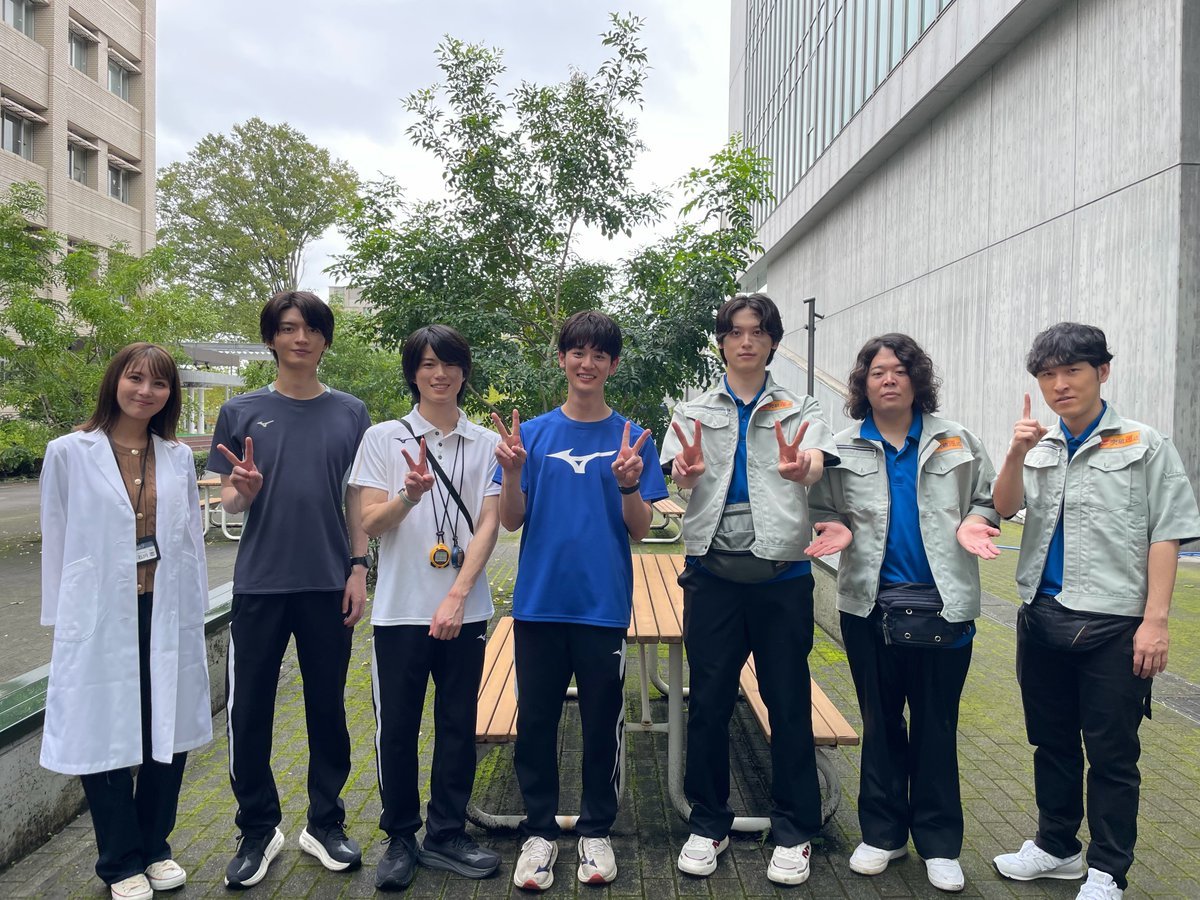 oricon's tweet photo. 小林虎之介＆奥智哉＆杢代和人、
大火災に立ち向かう🔥
⠀
ドラマ『俺たちの箱根駅伝』と
『突破ファイル』がコラボ
https://t.co/zrxqaQQqgS

#オレハコ https://t.co/PpTYNI8pei