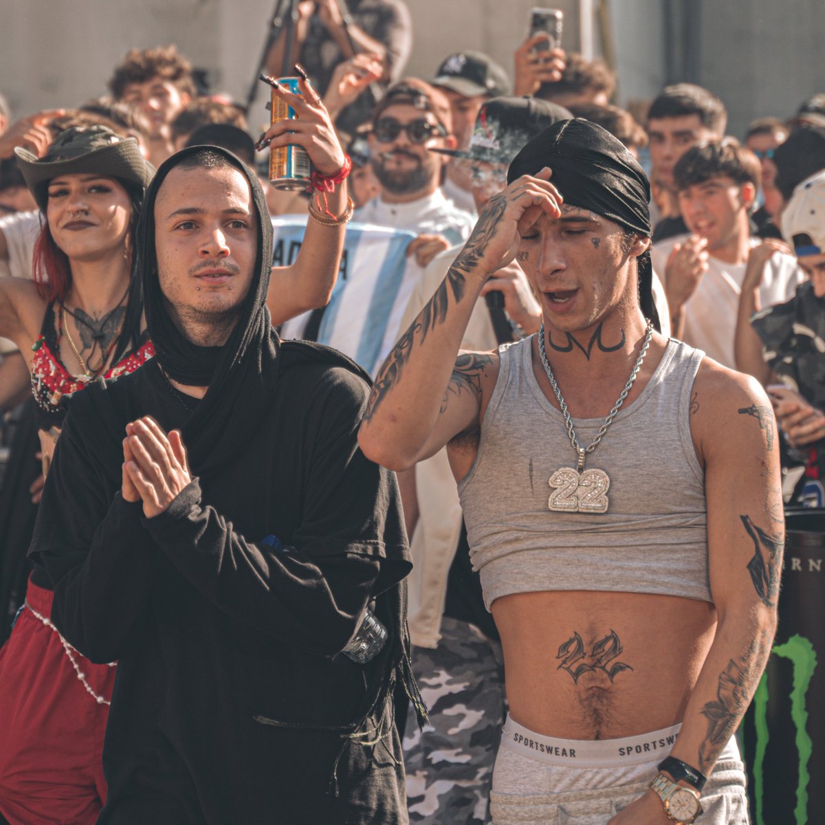 FU_Movement's tweet photo. Familia, seguimos sin asimilar lo que vivimos en este Renacer.

Os dejamos un hilo-resúmen con unas cuántas fotos de la fecha

Empezamos por el cypher. El Renacer en su máximo esplendor 🩶 https://t.co/nddWpv2mnj