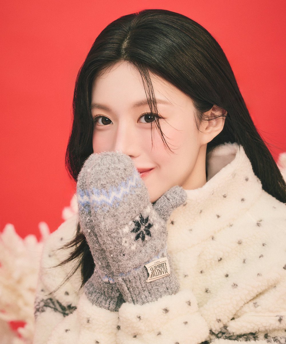 princess_gyj's tweet photo. 이렇게 귀여운데 이게 어떻게 서른이에요👑 https://t.co/U9j5sdMmaE