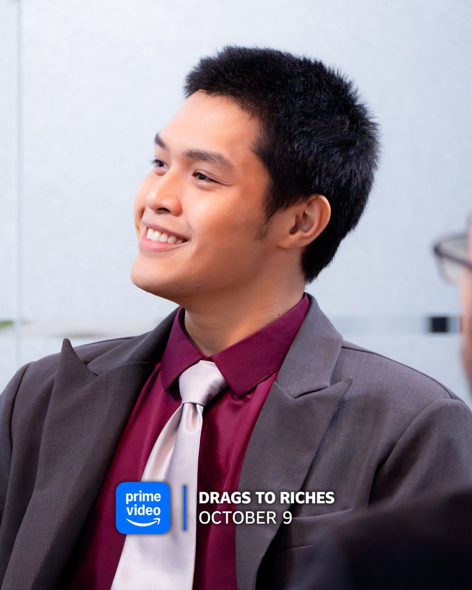 CSstudiosph's tweet photo. Andre or anxiety? You decide. 😎

Elijah Canlas as Andre, the softboi hard worker with a promotion to chase and a whole lot of kaba to deal with. 😭

123, GO! Kanya-kanya na lang, Andre! 🏃‍♂️💨

DRAGS TO RICHES
STREAMING ON PRIME VIDEO THIS OCT. 9

#DragsToRiches
#ElijahCanlas https://t.co/iI2IcWmPqY
