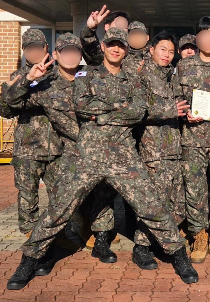 ____7H__'s tweet photo. 매너다리 이만큼 해줘도 더 큰 거 뭐임 히발
진짜 기모찌 https://t.co/SL3shQyoU0
