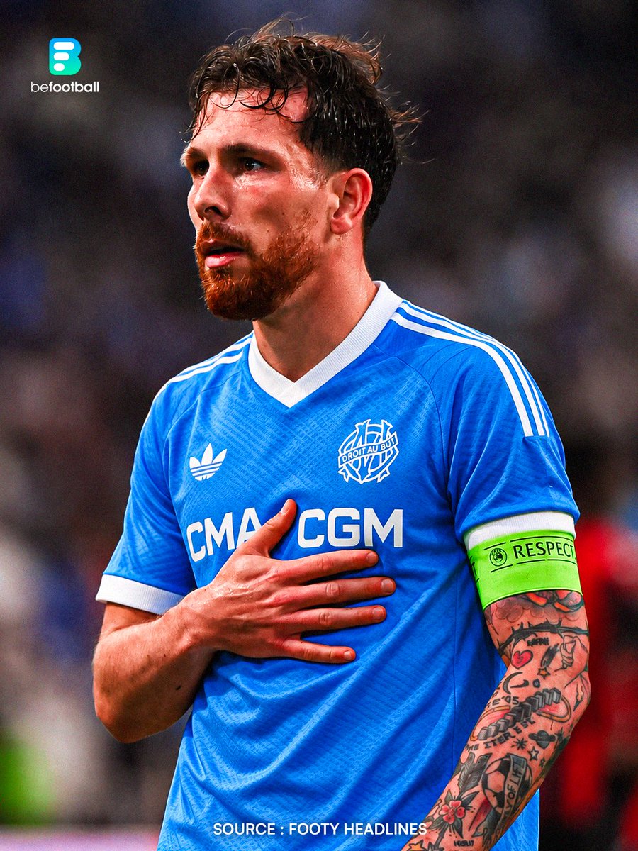 _BeFootball's tweet photo. PERSONNE N'EST PRÊT pour le retour de l'OM sous adidas ! 🥵💙

Voici un premier rendu de la tunique phocéenne selon les premières fuites, by @Footy_Headlines 👀

Les couleurs + l'ancien logo, c'est déjà UN BANGER 🤤 https://t.co/gRuSaUd7Ab