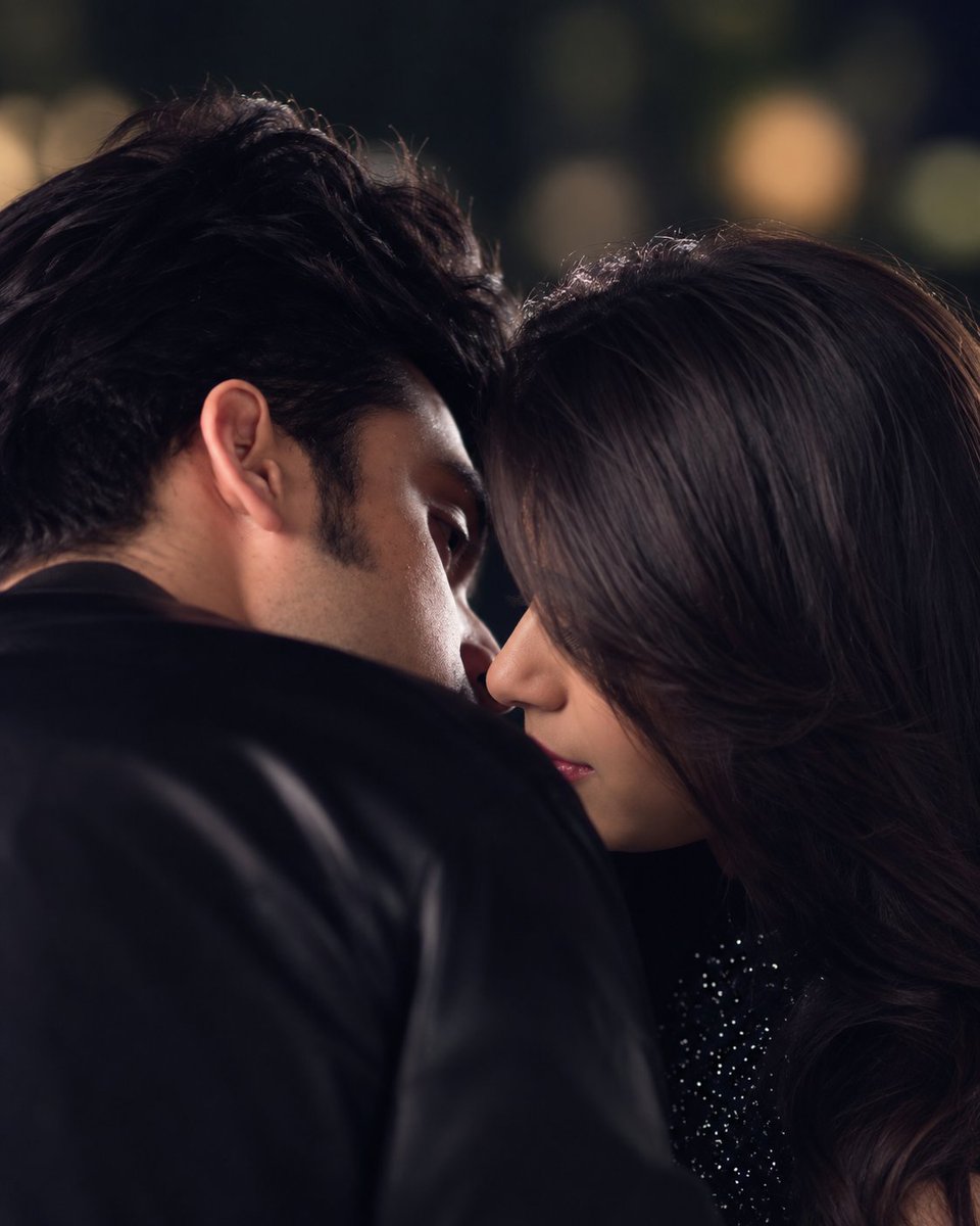 Friendly_bini's tweet photo. But most of all, I love you for the way you love me π«°π§Ώπ«Ά
#MaNan #ParthSamthaan #NitiTaylor #kyy https://t.co/K85e8AOccU
