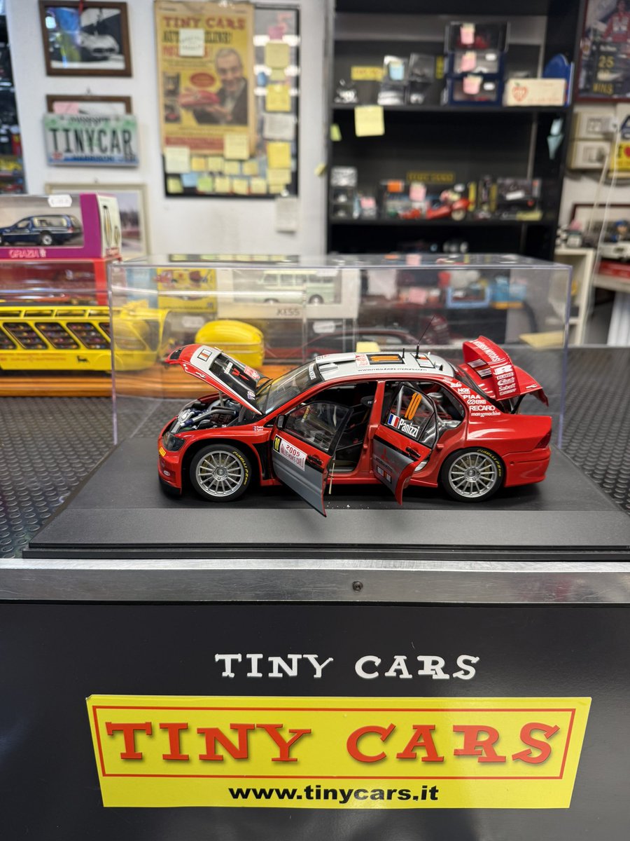 cars_tiny's tweet photo. Mitsubishi Evo 9 Rally Monte Carlo Autoart scala 1:18 senza confezione originale in bacheca da esposizione, da Tiny Cars! #tinycars #rally #autoart #scala118 #mitsubishievo https://t.co/LNgJNnaNlj