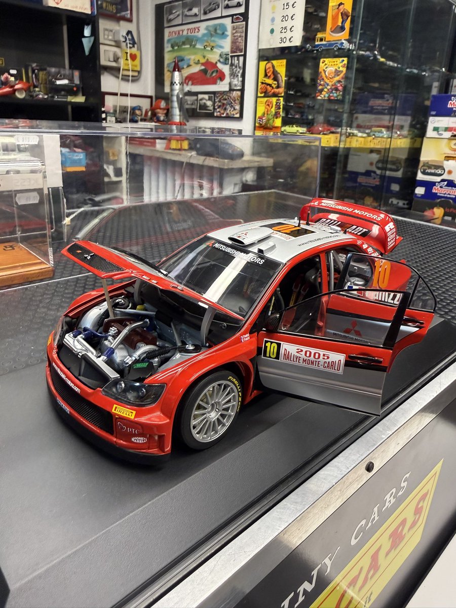 cars_tiny's tweet photo. Mitsubishi Evo 9 Rally Monte Carlo Autoart scala 1:18 senza confezione originale in bacheca da esposizione, da Tiny Cars! #tinycars #rally #autoart #scala118 #mitsubishievo https://t.co/LNgJNnaNlj