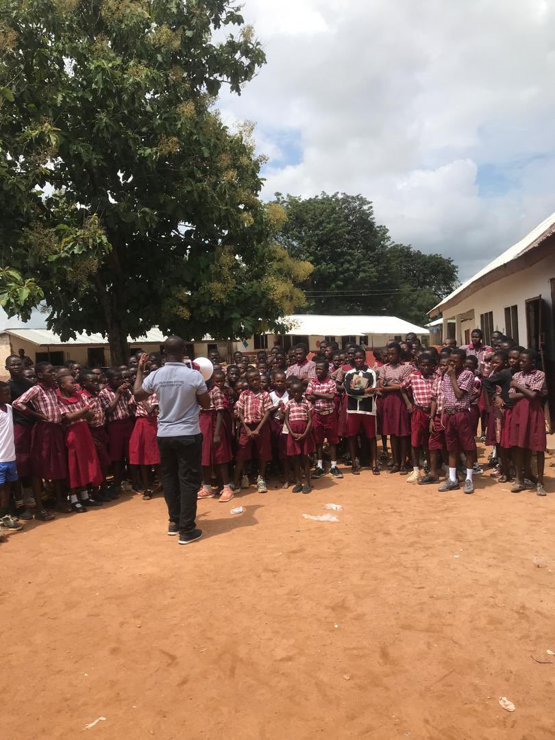 officialNIAGH's tweet photo. Sensitization is still ongoing in the Upper East and North East Regions
Don’t be left out. Register your child for the Ghana Card today!
#IdentityManagement #ghanacard #nationalidentificationauthority #nia #onenationoneghanacard https://t.co/1KwPeAVuix