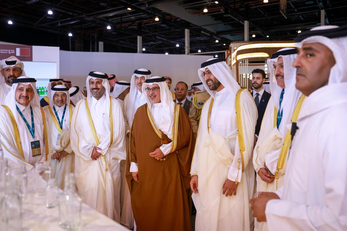 QatarNewsAgency's tweet photo. دولة #قطر تشارك في الاجتماعات الوزارية الخليجية والافتتاح الرسمي لمنتدى ومعرض "صنع في الخليج 2026"
#قنا
https://t.co/i1MFj532tW https://t.co/re5VajCaFF