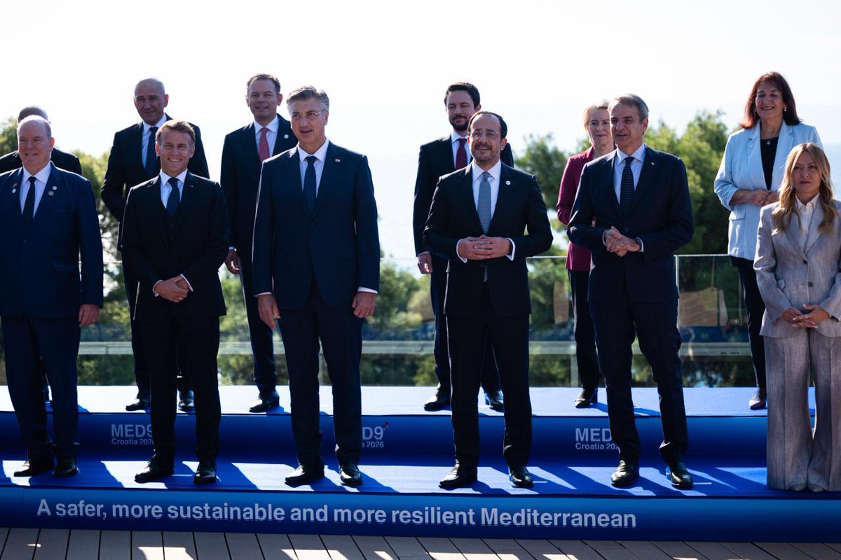 Christodulides's tweet photo. “For a safer, more sustainable and more resilient Mediterranean”, MED9 Leaders’ Summit, Split, Croatia
🇨🇾🇭🇷🇫🇷🇮🇹🇬🇷🇪🇸🇵🇹🇲🇹����🇮🇪🇺 https://t.co/doBVJnyK9M
