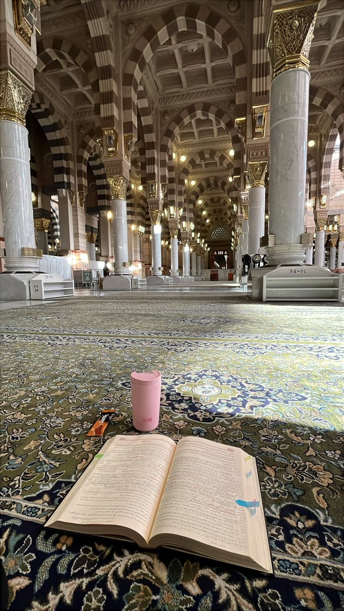 da_x988's tweet photo. «هُنا يجد المرء سلوانه🤍!» https://t.co/KLbrGq7dls