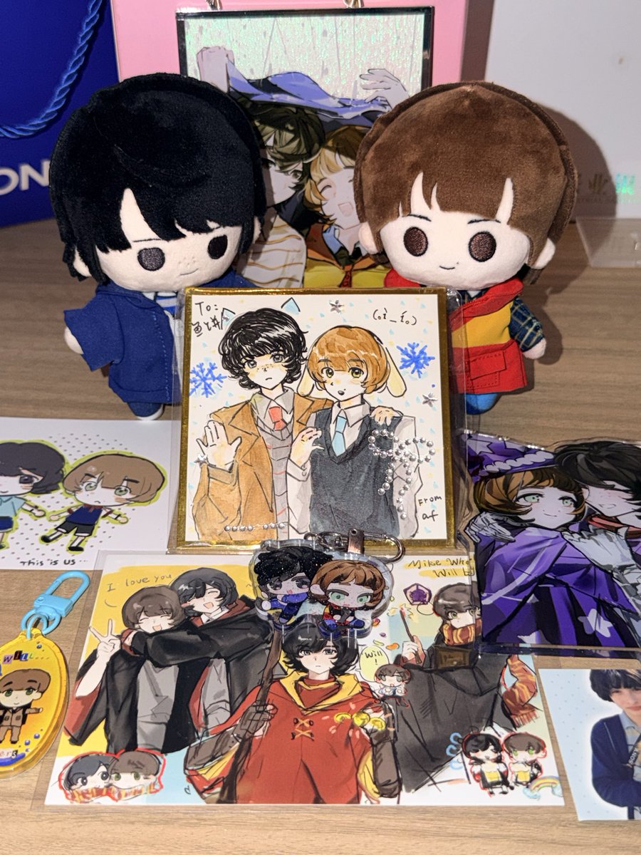 YUBing3ovt's tweet photo. 很幸福呀！
阿费给我寄的小无料！🥰 https://t.co/wL8jkCTZJ3