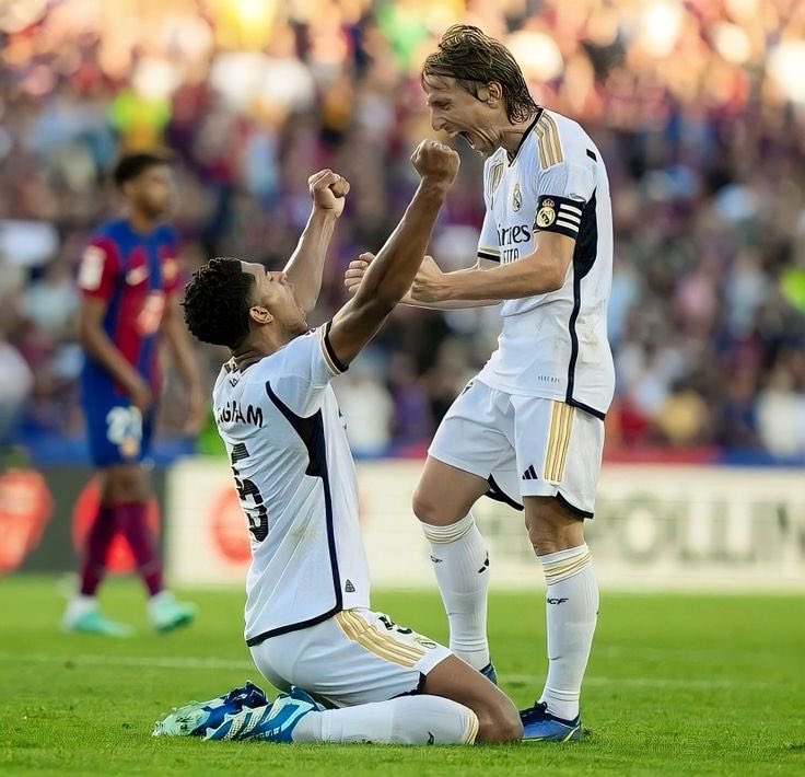 lupalunae's tweet photo. JB10 and LM10 but, in another time, they were JB5 and LM10 https://t.co/RnlxImBAgn