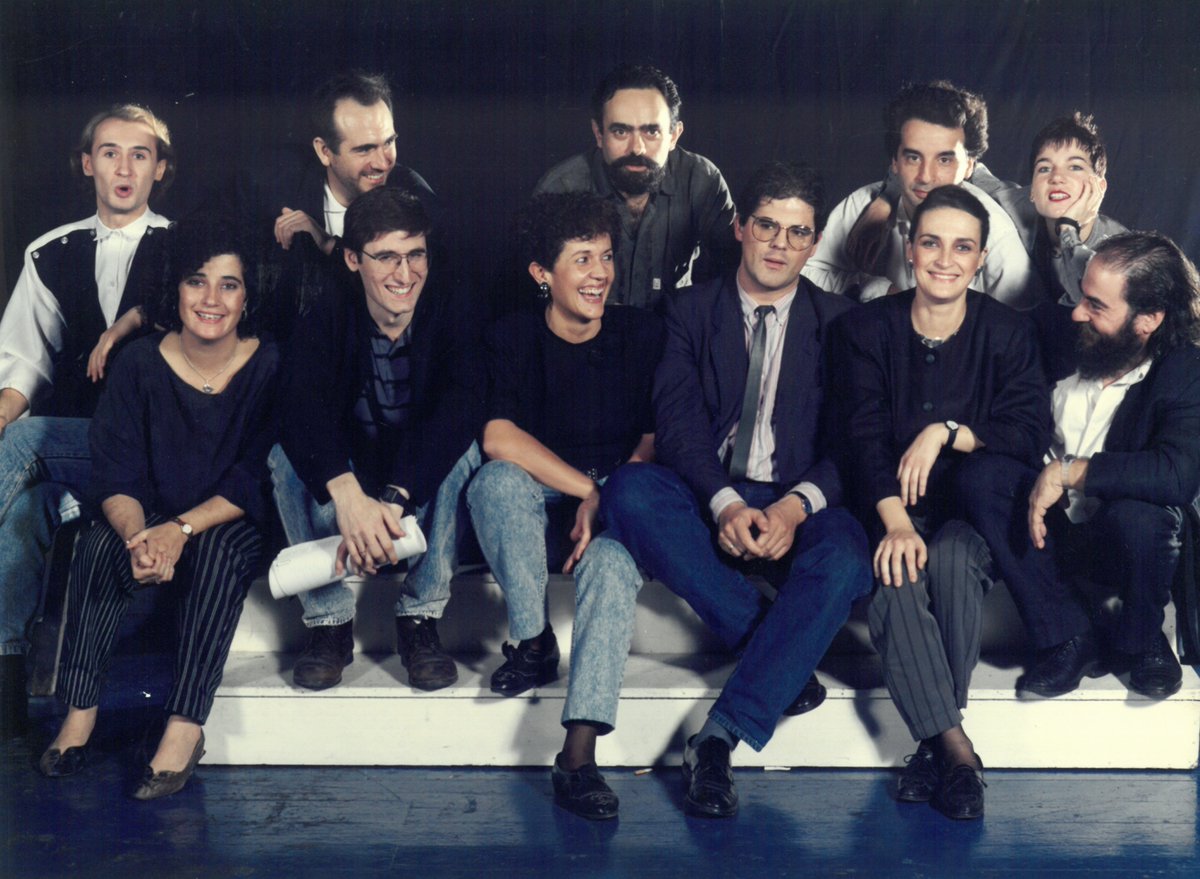 dagolldagom's tweet photo. 38 anys des de l'estrena de 'Mar i Cel' al @teatrevictoria❤️‍🩹

Aquesta nit la recordarem per sempre, així com l'equip que la va viure al nostre costat. Gràcies✨

#dagolldagom #teatremusical #maricel https://t.co/PiEpeZxnwp