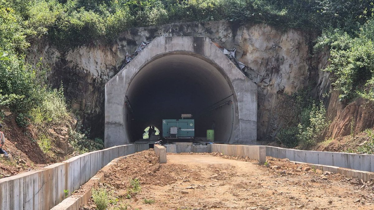 mund_debesh's tweet photo. #KhordhaRoadBalangirNewRailwaylineProject Tunnel no -6 latest update @OdishaRail https://t.co/30Vs9UOMJf