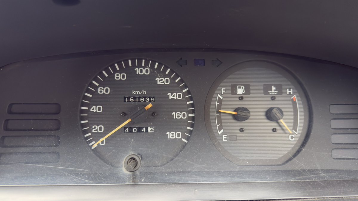 te93imaii's tweet photo. 祖父が免許返納につきFor Sale‼️

1992年　コロナバン　ディーゼル　5MT

走行距離　15.2万km
車検 R9年2月

25万で買ってくれる人いませんか？？(相場が分からないのでこのぐらいなら買うって人も連絡ください)

新潟県五泉市から

#拡散希望
#車売ります https://t.co/loMPMThdJz
