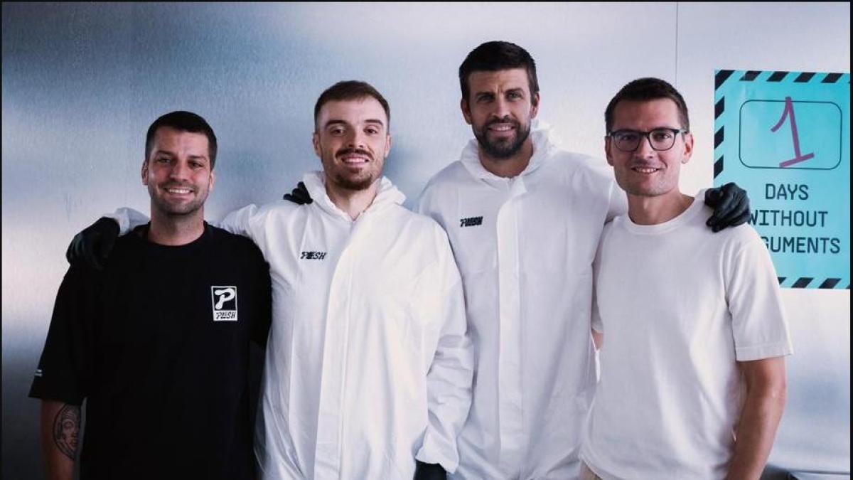 BStartup's tweet photo. ¡Muy felices de esta nueva etapa para #PLESH! 

La foodtech barcelonesa de snacks de chocolate sin azúcares añadidos cierra su segunda ronda de financiación, de 3,75 millones de euros, liderada por Ibai Llanos y Gerard Piqué. #ProudInvestors https://t.co/DCP1lq81iF