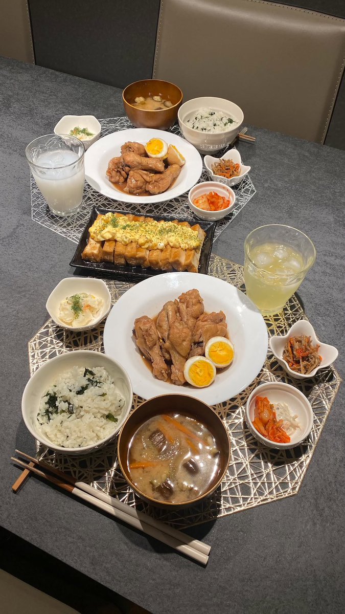 O92OO_o's tweet photo. 食器とか、色々揃えて
もっと毎日ビジュも美味しそうな料理作れたらなあ

⬇️インスタで見つけたこういうのとか
憧れる https://t.co/PL78JwLR4N