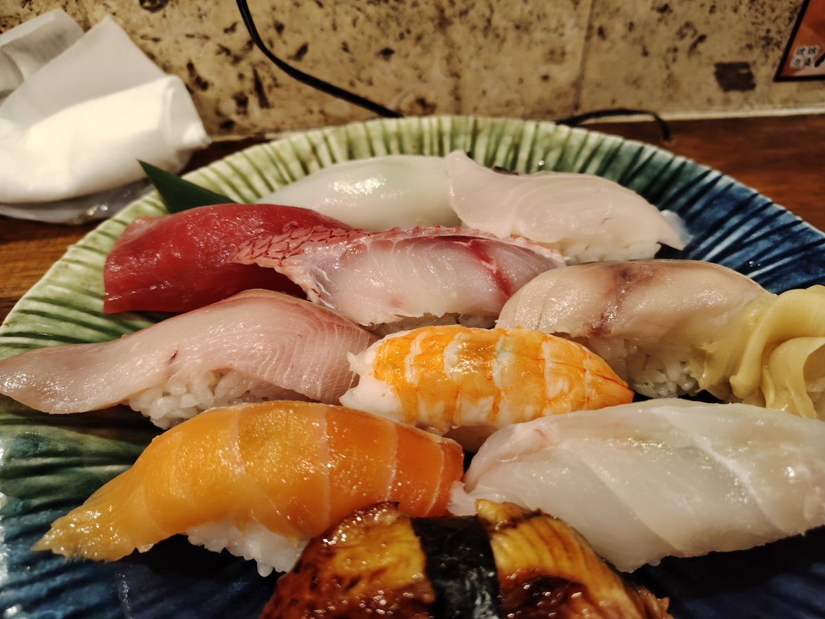 kuin0083's tweet photo. 試合は見れないのよ
なぜなら石垣島に現実逃避しに来てるから
長倉ハピバを歌わせてやってくれ https://t.co/TEC475h6z8