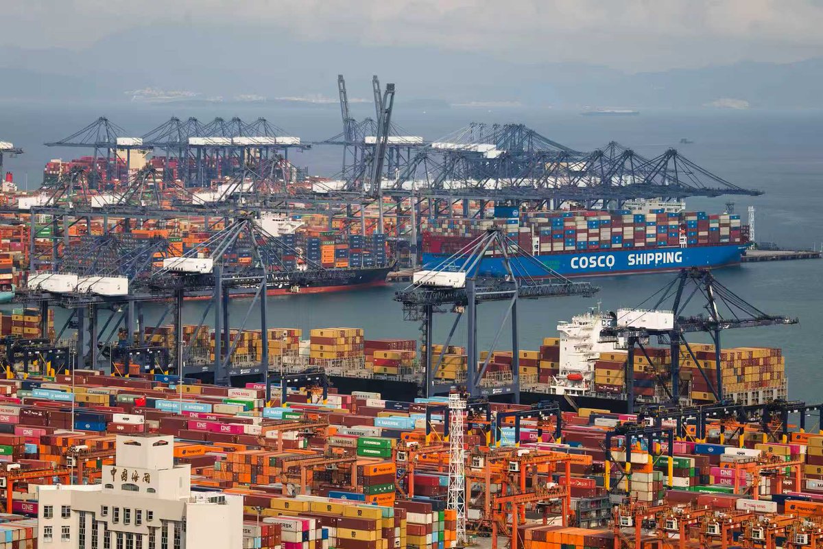 China_Amb_India's tweet photo. China’s economy stayed steady and moved upmarket in the first eight months: 🇨🇳📈

🔸Industrial output above designated size: +5.3% YoY
🔸High-tech manufacturing output: +16.7% YoY
🔸Goods trade: RMB 34.7753 trillion, +17.6% YoY
 • Imports: +22.0%
 • Exports: +14.6%

#ChinaEconomy #HighQualityDevelopment
