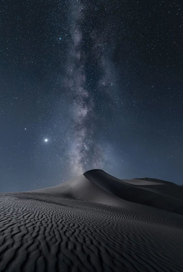 NightSkyToday's tweet photo. FUN FACT🚨: There are more stars than grains of sand on Earth. Astronomers estimate that there are around 10,000 stars for every grain of sand on Earth.    

Let that sink in! https://t.co/mMUHC8gMpo