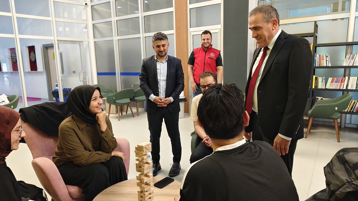 Talas_Kaymakam's tweet photo. Kaymakamımız İlyas MEMİŞ, Erciyes Üniversitesi Öğrenci Yaşam Merkezini ziyaret etti. https://t.co/7tMuLQjyzB