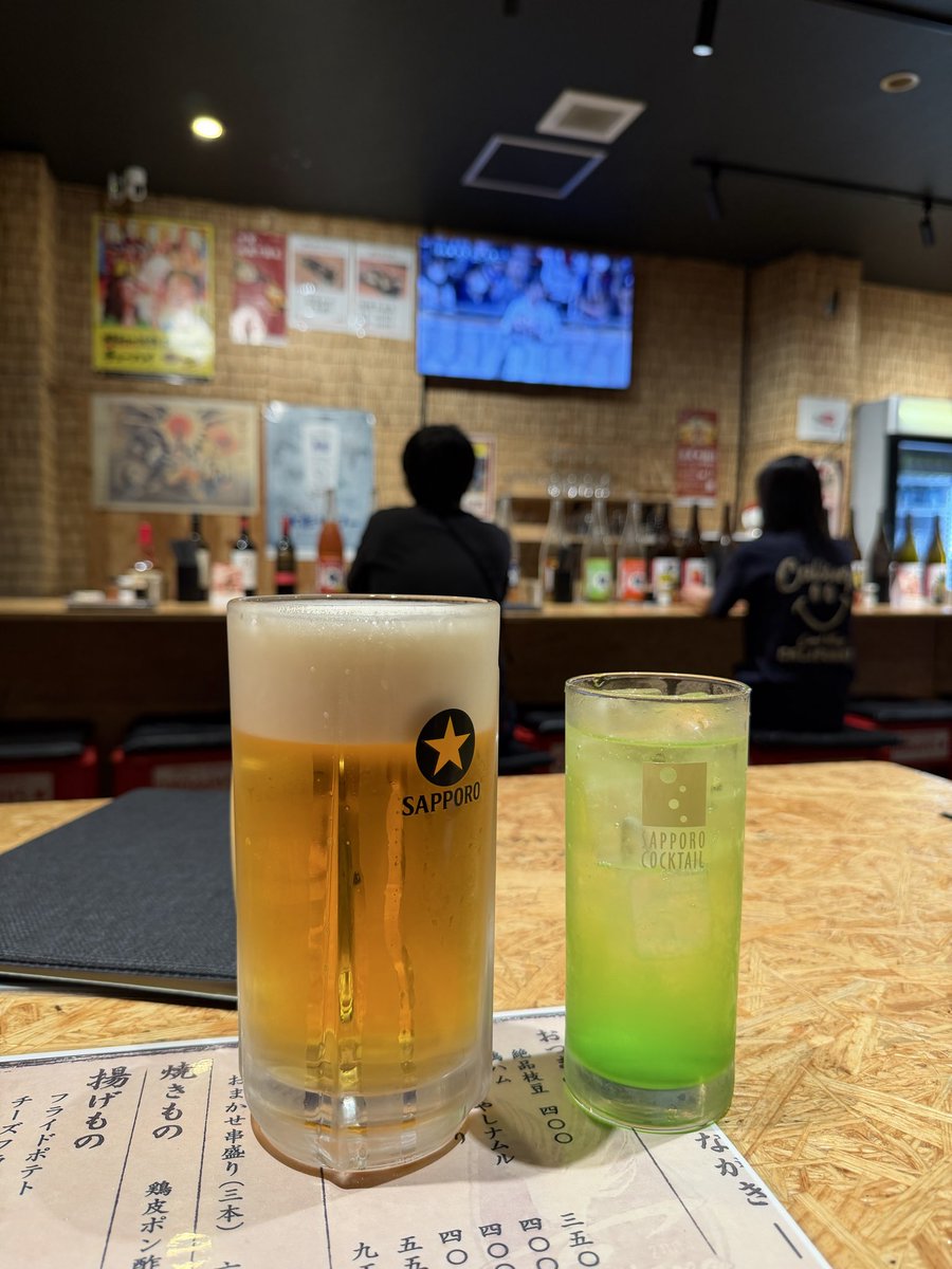 shinki26uvwd's tweet photo. 息子と二人で隠れ屋で天皇杯⚽️
#ファジアーノ岡山 https://t.co/vuPJhHCyRw