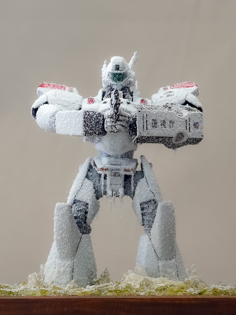 lowdope's tweet photo. 「レイバーを川に落っことした馬鹿」を作りました。

バンダイ 1/60 イングラムを使用
#パトレイバー #パトレイバー模型部 https://t.co/m8ghcjj3N5