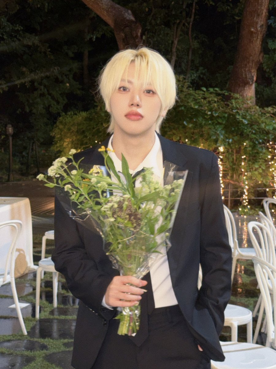 AHOF_official's tweet photo. 이쁜이는 뒤를 돌아봅니다, 오버.

#AHOF #아홉
#WOONGKI #차웅기 https://t.co/4FuRqUVE26