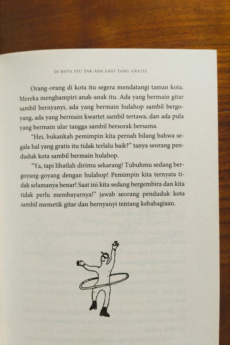 yangmuliadiva's tweet photo. Nemu buku bagus cocok buat anak-anak!!! Buat anak SMP juga masih oke. Judulnya Taman Tanpa Aturan karya Noor H. Dee 🙌🏻 Isinya cerita pendek ttg keseharian gitu, no cinta-cintaan yah dan cuma 60+ halaman aja 👍🏻👍🏻👍🏻

#ChelsBaca https://t.co/p3L3f8hEc2