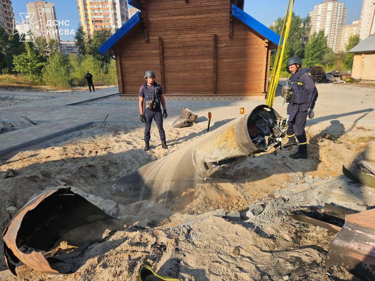 verkhovna_rada's tweet photo. Overnight, russia launched dozens of ballistic missiles and strike drones targeting residential buildings and Ukraine's energy sector. There are fatalities and injuries among civilians.

The most devastating consequences were reported in Pryluky, where a residential building was completely destroyed. Children are among the killed and injured. Search and rescue operations are ongoing under the rubble. There are also casualties and destruction in other cities across the country.

"Ukraine critically needs the strengthening of its air defence, first and foremost anti-ballistic capabilities. This is not merely a military requirement — it is an opportunity to save human lives. My deepest condolences to the families and loved ones of those killed. I wish strength to all who were injured. My gratitude goes to the rescuers, medics, and everyone currently working at the strike sites," noted Chairman of the Verkhovna Rada of Ukraine Ruslan Stefanchuk.