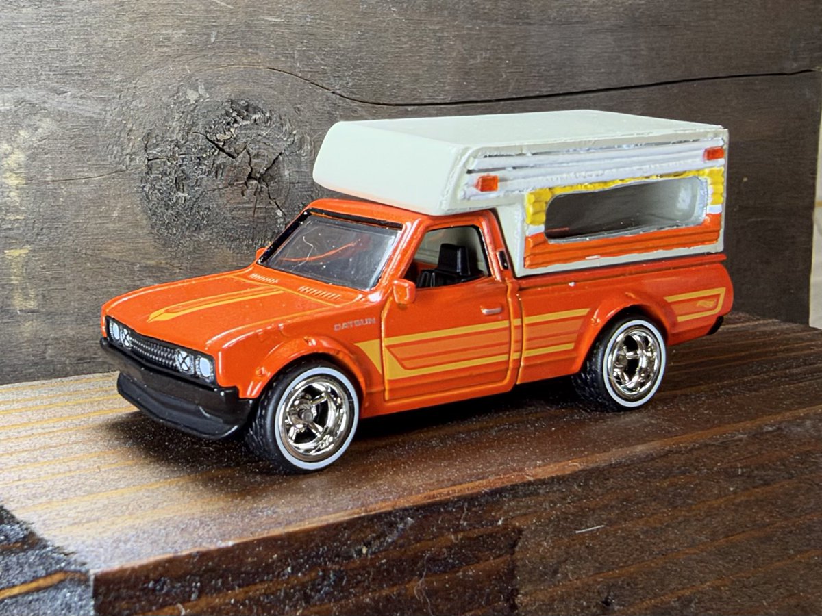 ko24kaito1116's tweet photo. Camper shell完成!
雑だけどプラ板で作ってみました!
Datsun 620はジャパヒスのシャーシを流用してます。
ダットラのカラーリングがツボだったのでカリフォルニアにありそうな感じで作りました🌴
#ホットウィール #ホットウィールカスタム #Hotwheels #Hotwheelscustom https://t.co/EU7RLhw8xZ