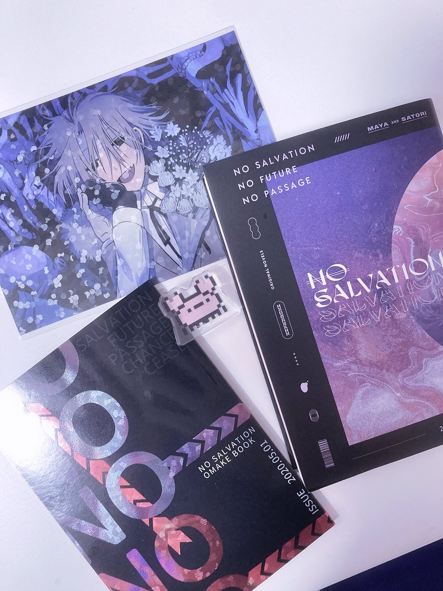 yumemiru511's tweet photo. 届いた〜！もう手に入れられないと思ってたから再販嬉しい ;  ;  
表紙のホログラムや質のいい紙使って���のこだわり感じてすごい好き🙌

#NO_SALVATION   
#丸得基地 https://t.co/HFWOeTBN66