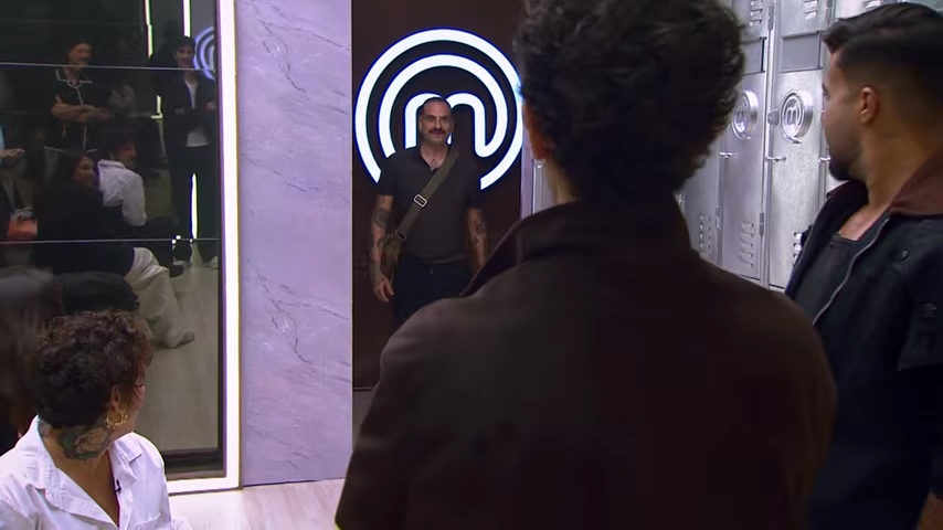 0rslima's tweet photo. O ruim do #MasterChef ser tão tarde é que nem tem graça assistir e comentar agora, como não faço com a Corridak, kkk. Por isso, só vale a pena comentar na estreia, kkk. https://t.co/NvdalYKmMX