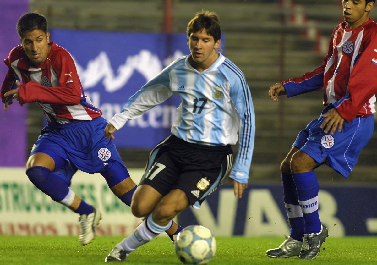 Sec2ndball's tweet photo. On June 29, 2004, Argentina hurriedly arranged a youth game because Spain could still take Lionel Messi. Back then, they were in such a rush they even misspelled his name as 'Leonel Mecci' on the official call-up list. Today, Scaloni said they could have filled five Monumentals to say goodbye to him.