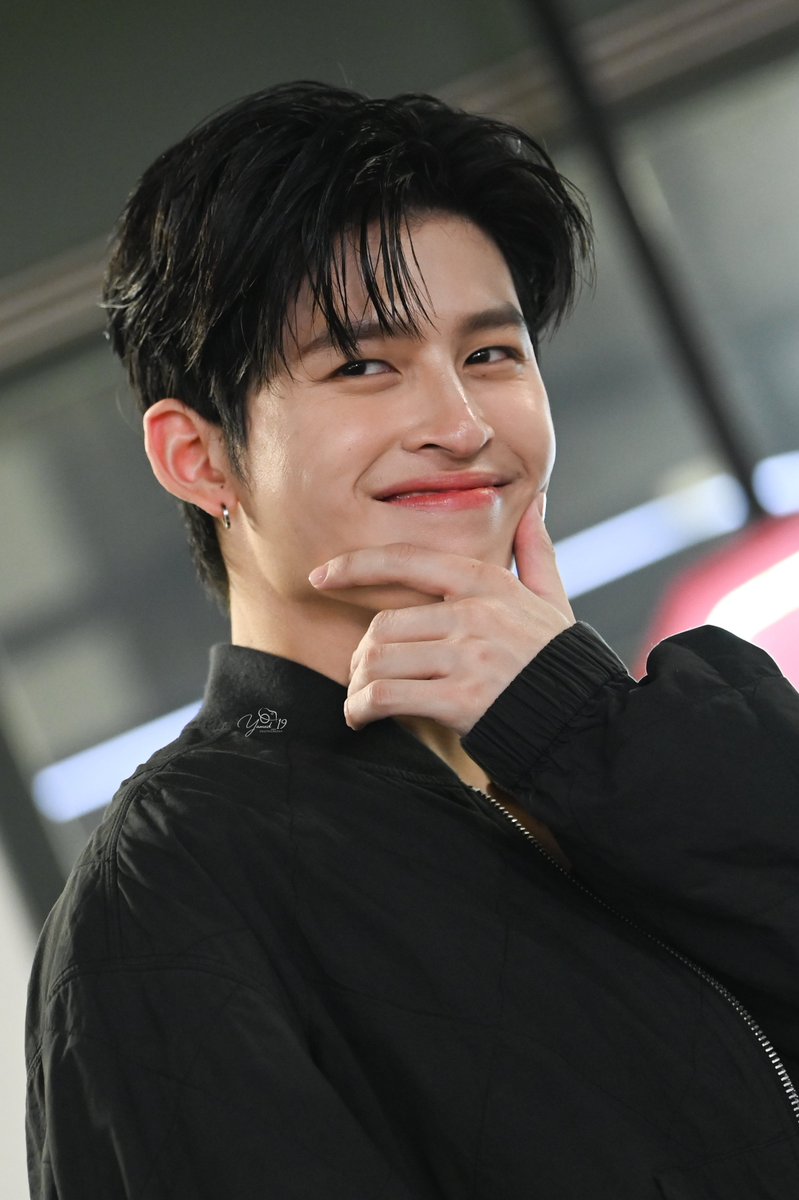 photobyyamed's tweet photo. ยัย….น่ารักอ่าาา น่ารักจังเลยยย ปกติไม่ค่อยอยากเรียกปังอ้วม แต่แบบ อ้วมม 😭🫳🏻🐻 น่ายักกกกกกกก อ้วมอ่ะะ ปังปอนด์อ้วมเสรี

JASPER CONCERT PRESSTOUR
#Flex1045xJASPERCONCERT
 @ppnaravit  #ppnaravit https://t.co/AsVU6vwbZL