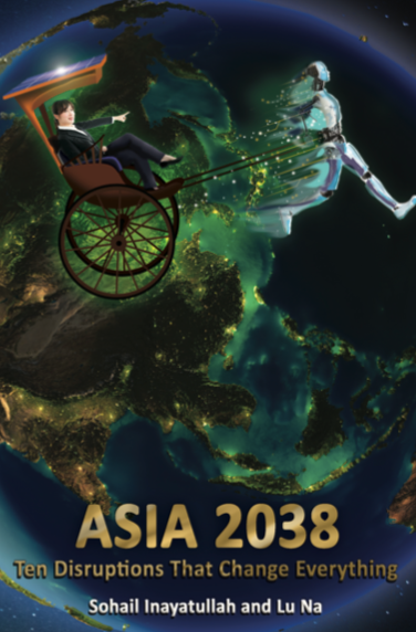 PrisonPlanet_pl's tweet photo. Główny futurysta ONZ jest tantrykiem. #2

W 2018 roku Sohail Inayatullah opublikował książkę pt. „Asia 2038. Ten disruptions that change everything”. W  książce tej opisał w jakim kierunku ma rozwijać się Daleki Wschód  i Azja jako przyszłe centum rozwoju świata. Ta praca jest o tyle  ciekawa, że pod wieloma względami potwierdza podobne prace think-tanków  zachodnich i wskazuje dokładnie te same kierunki rozwoju i zmian  społecznych. Generalnie zaznacza, iż wzrastające gospodarki Wschodu już  wyprzedziły gospodarki Zachodu i stają się nie tylko miejscem produkcji  ale też liderem zmian. Tym samym społeczeństwa w tych obszarach będą  szybko poddawane zmianom i jak podkreśla są one znacznie bardziej  otwarte na postindustrialne zmiany niż społeczeństwa Zachodu...

Więcej: https://t.co/JybMhf87PB
