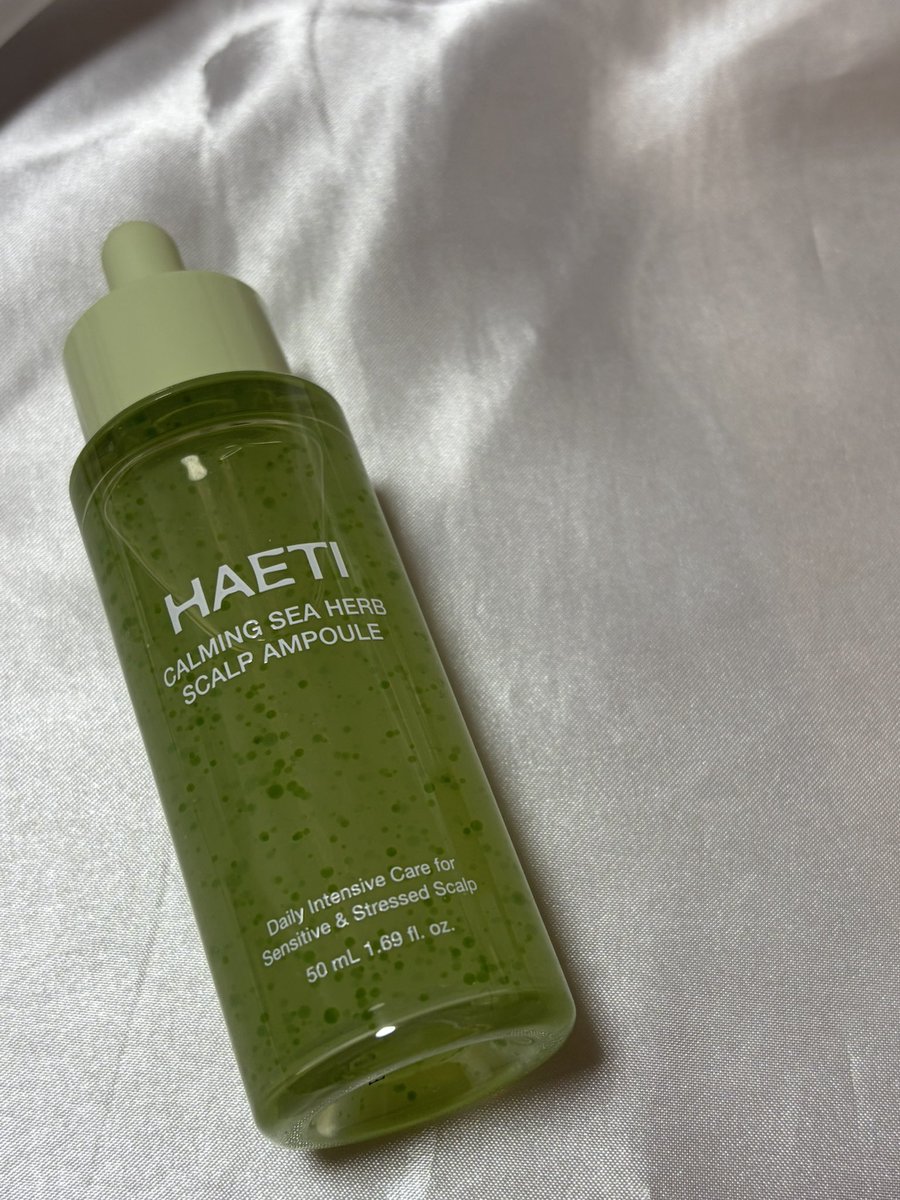 zenbmuzui's tweet photo. #PR
HAETI カーミングシーハーブ スカルプアンプル🌿
ぷちっとしたカプセル入りで軽い使用感。頭皮になじませやすく、ドライヤー前にも使いやすい◎
#頭皮ケア #ヘティ #HAETI #頭皮美容液 https://t.co/4r01ceZF7a