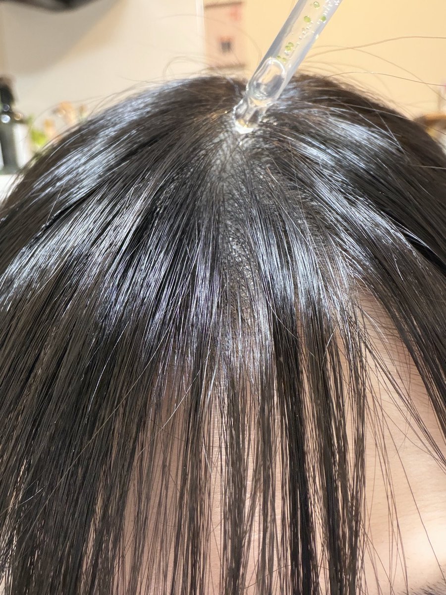zenbmuzui's tweet photo. #PR
HAETI カーミングシーハーブ スカルプアンプル🌿
ぷちっとしたカプセル入りで軽い使用感。頭皮になじませやすく、ドライヤー前にも使いやすい◎
#頭皮ケア #ヘティ #HAETI #頭皮美容液 https://t.co/4r01ceZF7a