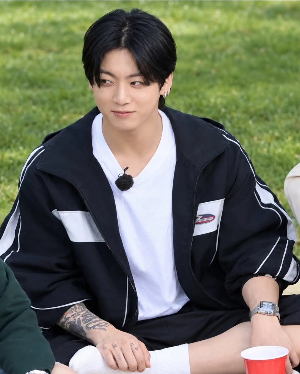 Goldenboy_JKOOK's tweet photo. 👀 My baby https://t.co/ACxUy7DT6A