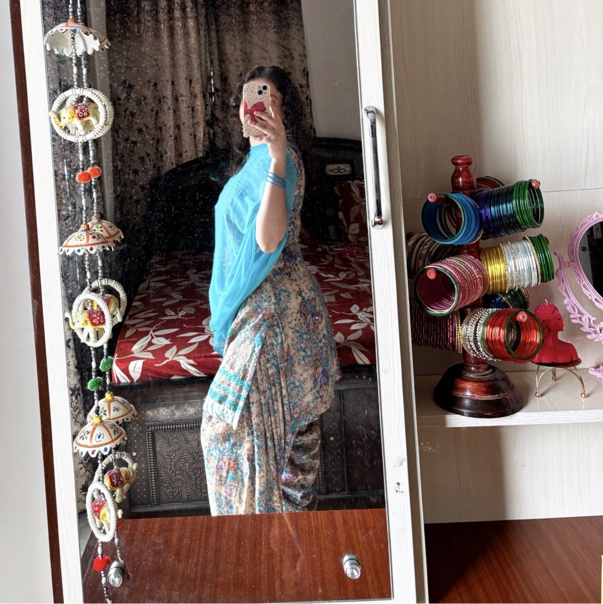 srinedhaa's tweet photo. Today’s work OOTD 🩵 https://t.co/0DEf7Yfj7O