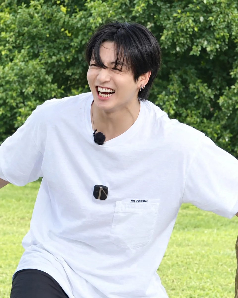 Goldenboy_JKOOK's tweet photo. ㅋㅋㅋㅋ https://t.co/faB5MIdQqF
