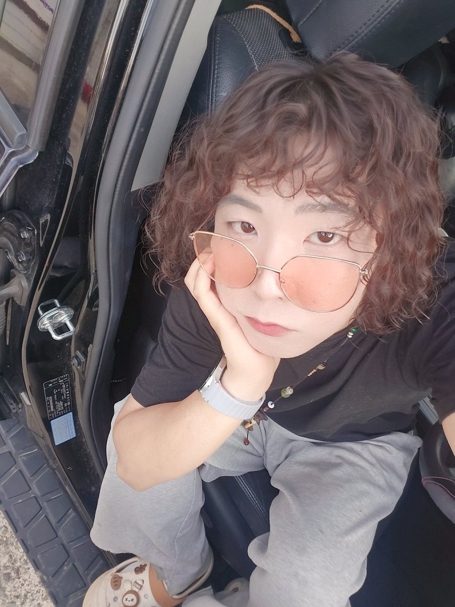 bit2222ch's tweet photo. 빠글뽀글 빠글뽀글 https://t.co/raQpqMLleg