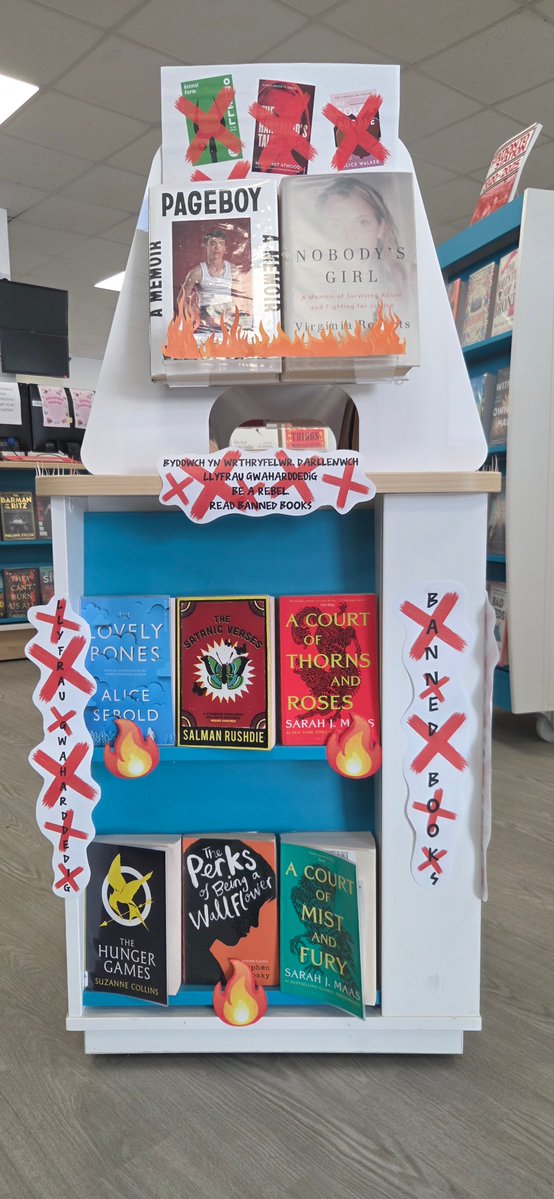 RhymneyLibrary's tweet photo. 🛑It's Banned Books Week!🛑
Authors who have had books banned include Jodi Picoult, Sarah J. Maas, Alice Oseman, Roald Dahl, Eric Carle, Madeline Miller &amp; George Orwell.
Come &amp; check out our banned books display!

Be a rebel. Read Banned Books.
#BannedBooksRelay2026 @BannedWeekUK https://t.co/BTOX2YlZB0