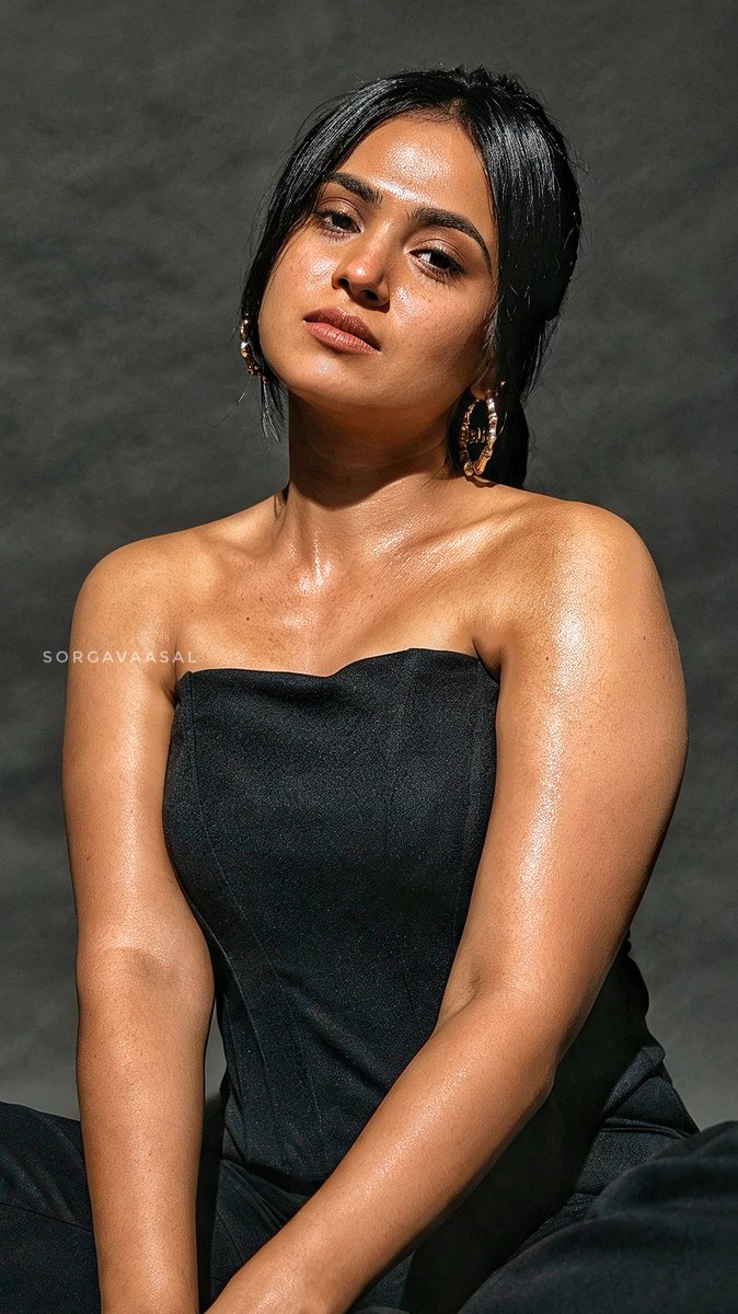kaamarasigann's tweet photo. Ramya Pandian Throwbacks https://t.co/loPHtJ5cgN