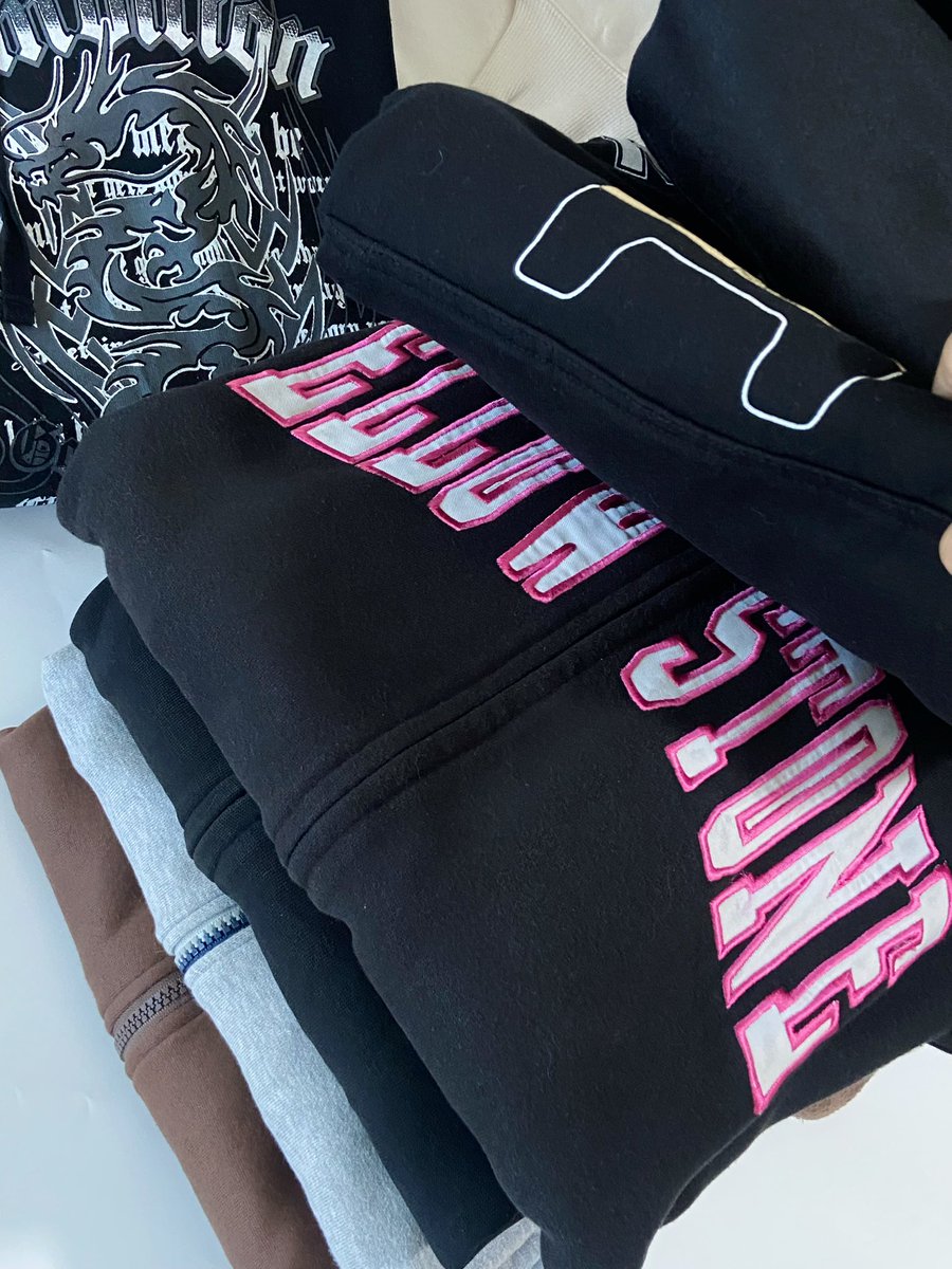 susunaused's tweet photo. NEW LOT TOMORROW (8/10) 🖤🤍

✨🦢แจก hoodie zipup 1รางวัล สุ่มจากรี

uniqlo, gu, nike, adidas, h&amp;m, champion, etc.

👀 19:30

📦shipping 45-/ รี,ปัก ลด5-

#เสื้อผ้ามือสองสภาพดี #ส่งต่อเสื้อผ้า
#hoodie #เสื้อมือสอง https://t.co/PkgumKBOtj