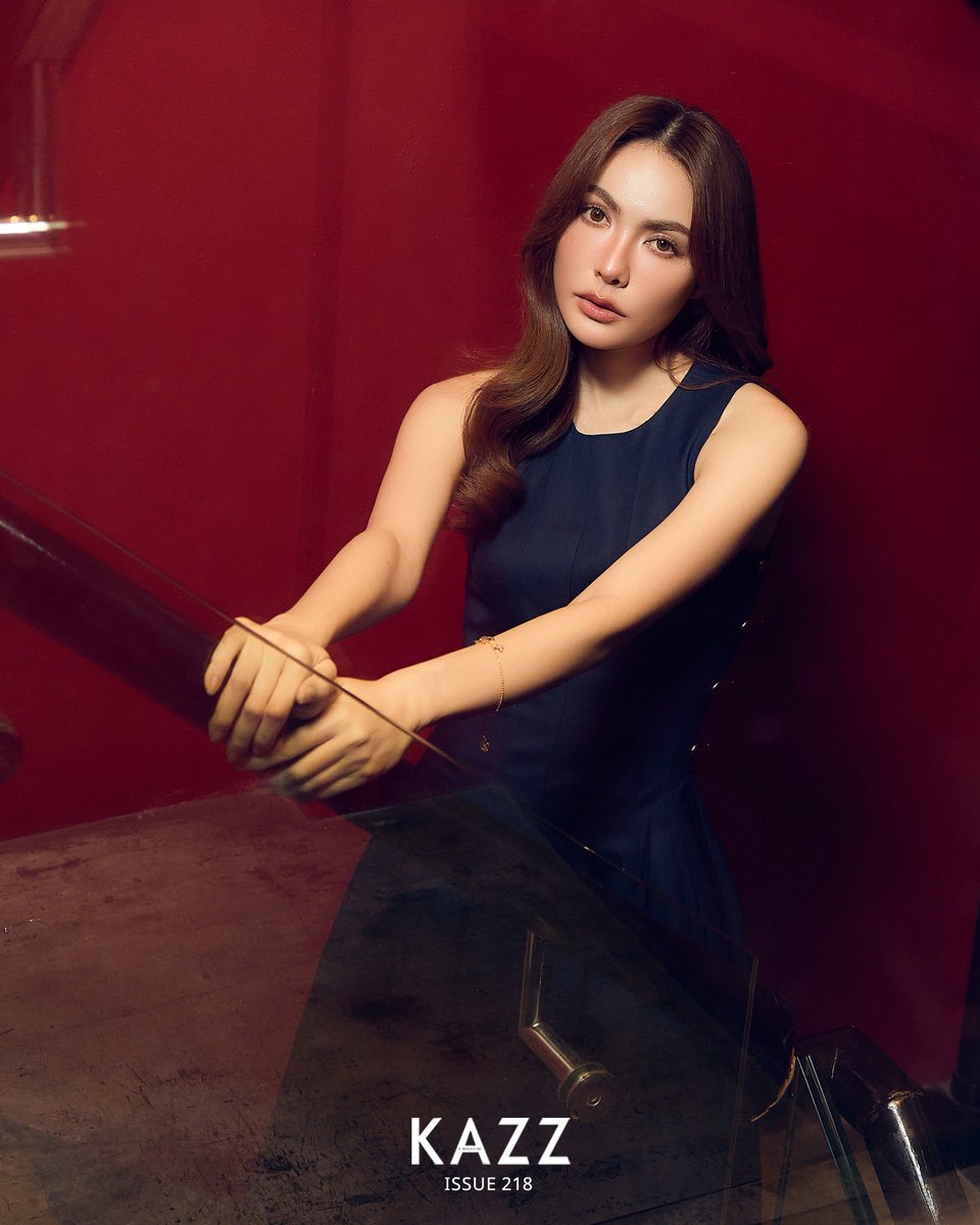 Waratin2115's tweet photo. Charlotte Austin, sophistication elegance with KAZZ ISSUE 218 ✨

#CharlotteAustin #ชาล็อตออสติน https://t.co/RtPrjrFU12