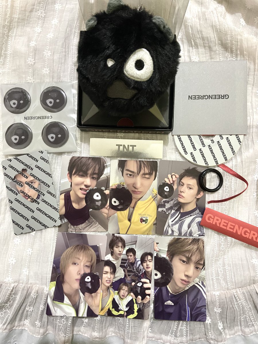 catlovearea's tweet photo. korbolku sampe tapi dah copot gantungannya🥺💔baru ku unboxing woi…
padahal cm ku tes pantulin ke lantai sekaliii😭😭😭😭😭😭 https://t.co/HhwHcOPaYK